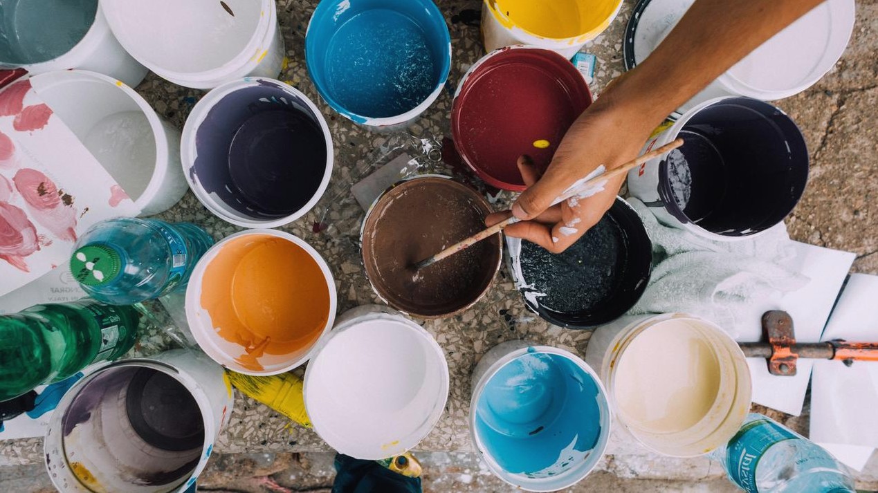 Poster lanzamiento marca